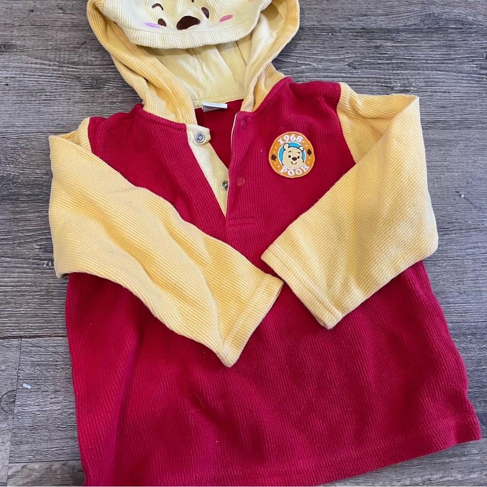 CLASSIC WINNIE THE POOH SWEATER VINTAGE